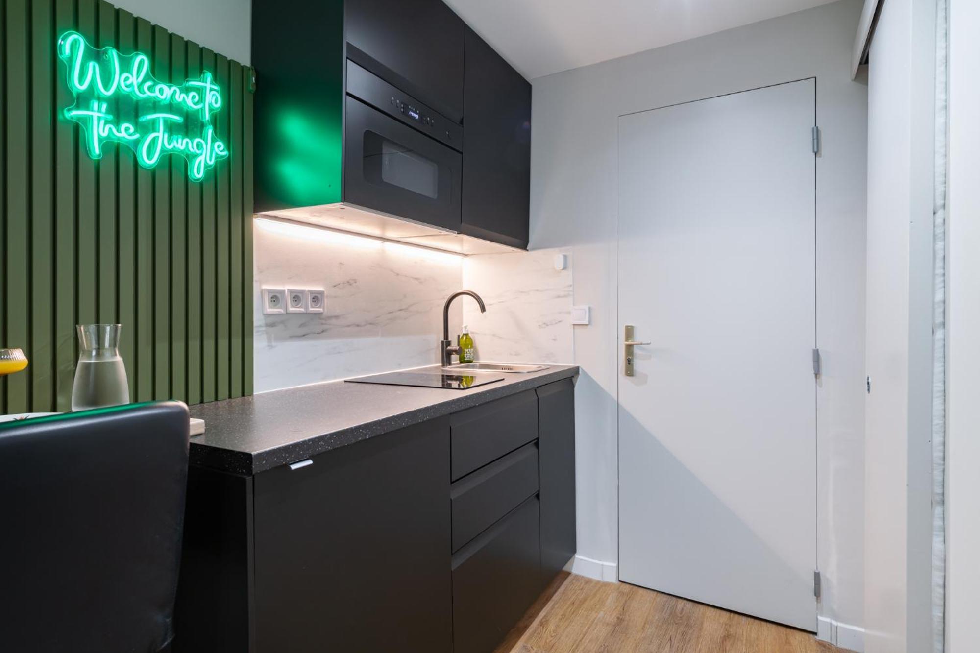 Jungle Republic Apartment มาร์กเซย ภายนอก รูปภาพ